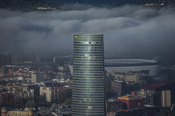 Vista de la torre Iberdrola desde Artxanda. 