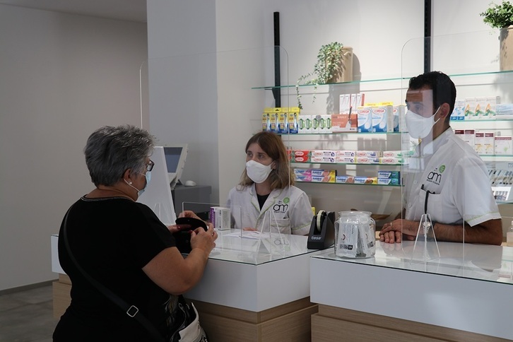 La mascarilla ya no es obligatoria en las farmacias.