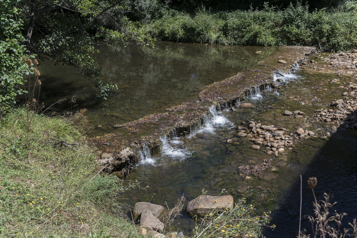 Imagen del río Baia a su paso por Sarria.