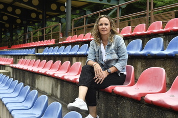 Maider Castillo, exjugadora de Eibartarrak y Levante y actual coordinadora de la sección femenina del club granota, posa en las instalaciones de Unbe.