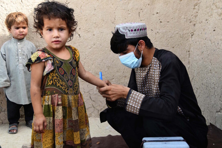 Vacunación infantil en Afganistán.