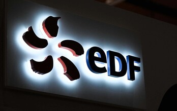 El logotipo del gigante eléctrico francés EDF en el Foro Internacional de Ciberseguridad (FIC) celebrado en Lille.