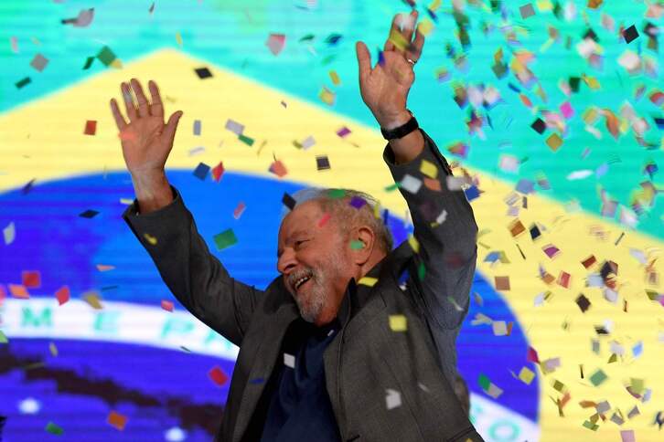 Lula da Silva ya es de nuevo candidato oficial a la Presidencia de Brasil.