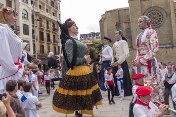 Irun eta Donostiako erraldoi eta kilikien topaketa, 2019ko Donostiako Aste Nagusian. 