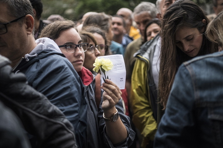 Colas para votar en los colegios catalanes aquel 1 de octubre de 2017.