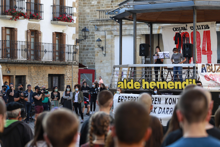 El acto que acompañó a la manifestación del Ospa! Eguna de 2021.  