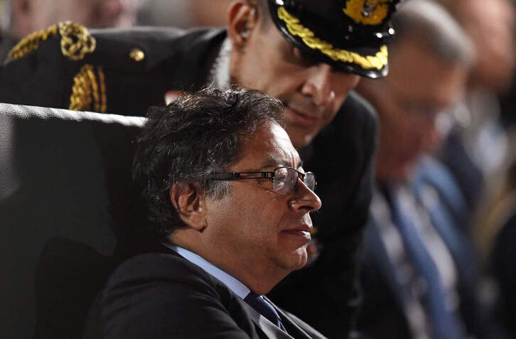 Petro, durante la toma de posesión de Iván Velásquez como nuevo ministro de Defensa.
