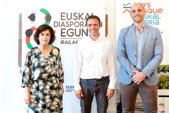 Marian Elorza, Laurent Inchauspe eta Joseba Erremundeguy, Euskal Diasporaren egunaren aurkezpenean.
