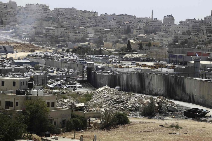 Imagen del muro levantado por el Gobuerno israelí en Jerusalem.