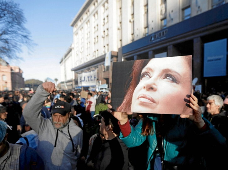 Marcha en solidaridad con CFK.