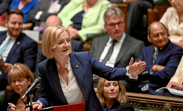 Liz Truss, en su primera intevención como primera ministra en el Parlamento británico.