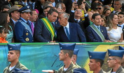 Bolsonaro, durante el desfile militar del miércoles.