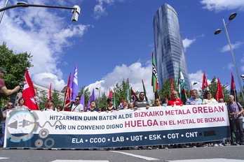 Manifestación en Bilbo coincidiendo con la jornada de huelga en el sector del Metal de Bizkaia el 23 de junio.