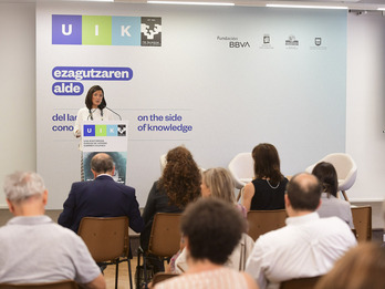 Beatriz Artolazabal en el acto de apertura del Curso de Verano de la UPV/EHU.