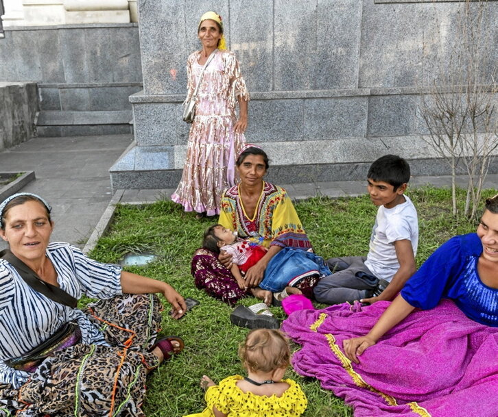 Mujeres de etnia gitana, en Leópolis.