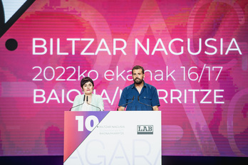 Garbiñe Aranburu e Igor Arroyo, máximos responsables de LAB, en el congreso de Biarritz.