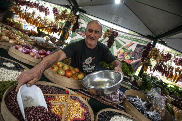 Euskal baserrietako produkturik onenak eskainiko dituzte 239 postutan. 