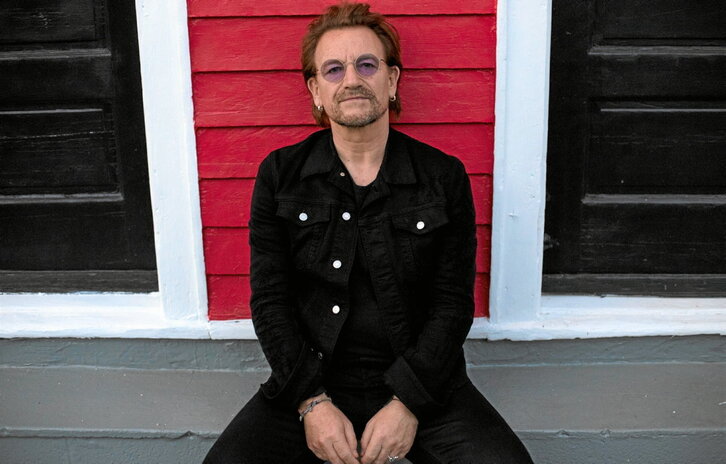 Bono, líder y vocalista de U2.