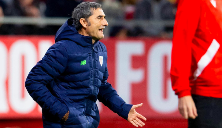 Valverde durante el partido en Girona.