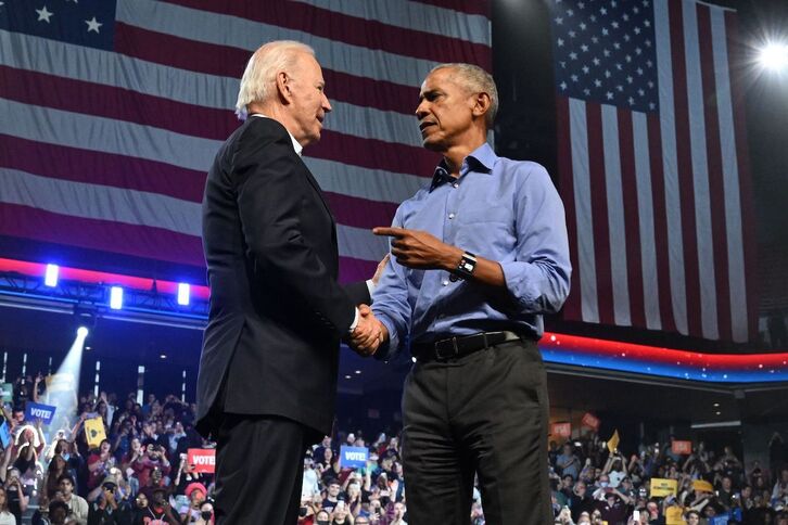 Joe Biden eta Barack Obama, Filadelfian, gobernadore ete senaturako hautagaiari azken bultzada emateko.