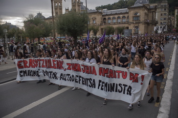 Sexu-erasoen aurkako manifestazio bat Donostian.