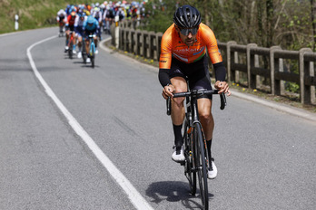 Mikel Iturria, durante la tercera etapa de la Itzulia 2022.