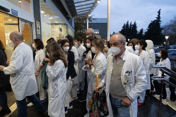 Donostialdeko ESIko medikuak, abenduaren 7an egin zuten elkarretaratzean.