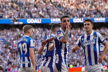 Brais Méndez celebra su décimo gol con la Real.