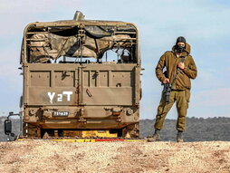 Un soldado israelí, en el Golán sirio ocupado.