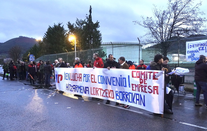 Los trabajadores de Petronor en Muskiz han realizado este miércoles las primeras tres horas de un paro de 88.