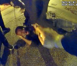 Imagen del vídeo de la agresión policial a Tyre Nichols en Memphis.