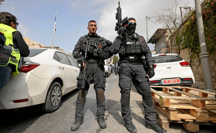 Fuerzas israelíes en el barrio de Silwan, en Jeruslaén Este ocupada y anexionada.