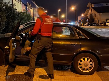 Agentes de la Policía Foral durante una intervención este fin de semana.