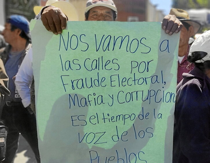 Protesta del MLP ante el Tribunal Supremo Electoral, en Ciudad de Guatemala.