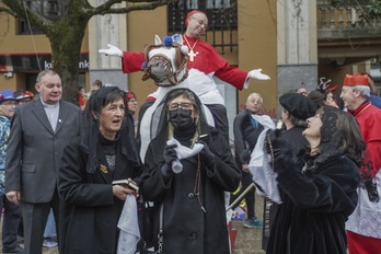 Parodia el año pasado del nombramiento de Munilla como obispo de Orihuela-Alicante, a lomos de una mula blanca.