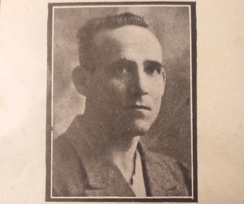 Fotografía de Félix Esparza García que apareció en el recordatorio con motivo de su muerte el 16 de febrero de 1936