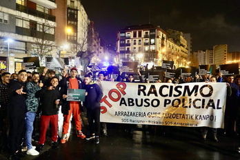 Concentración en la plaza Fleming contra el racismo y el abuso policial.