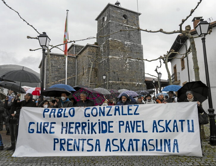 Pablo Gonzalezen askatasuna eskatzeko Narbanizen egindako elkarretaratzea.