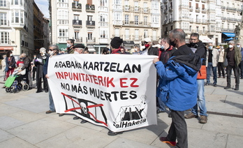 Protesta contra la situación de la atención primaria en Osakidetza.