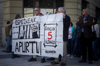 Zaballan hildako bosgarren presoaren ondoren egin zen protesta.