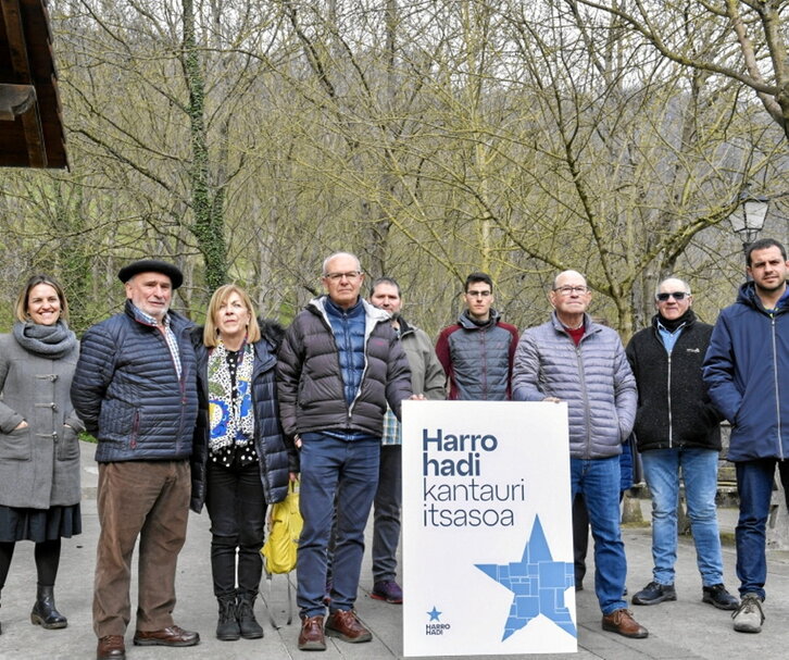 Presentación de Harro Hadi, ayer en Itsasondo.
