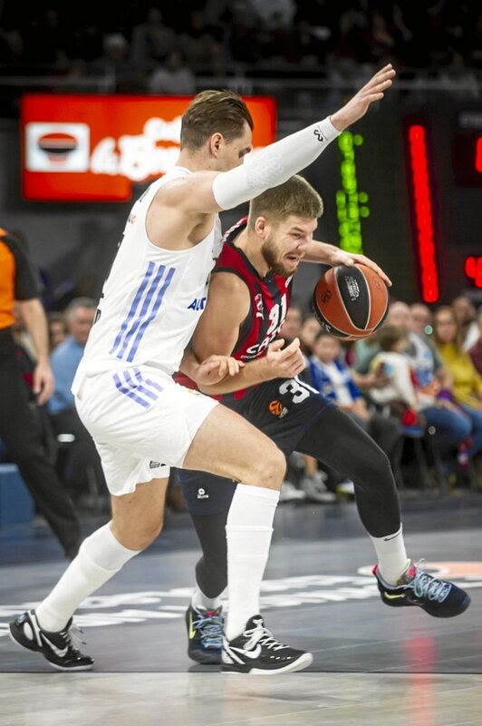 Un duelo anterior entre Baskonia y Madrid.