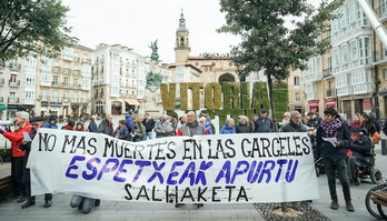 Concentración el martes en Gasteiz para denunciar el fallecimiento del joven.