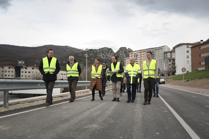 Visita institucional a las obras de la variante de Irurtzun.