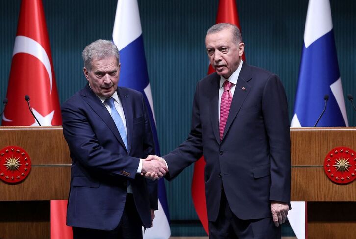 Encuentro el presidente finlandés, Sauli Niinisto, y su homólogo turco, Recep Tayyip Erdogan.