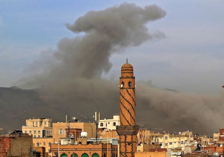 Bombardeo saudí contra Yemen.