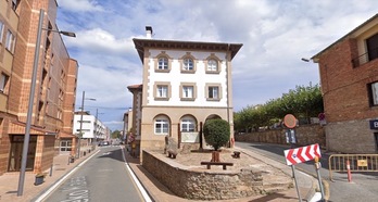 El pueblo de Urbina depende del Ayuntamiento de Legutio.