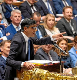 El primer ministro, Rishi Sunak, en la Cámara de los Comunes.