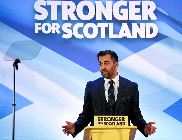 El nuevo líder del SNP, Humza Yousaf, tras anunciarse los resultados.