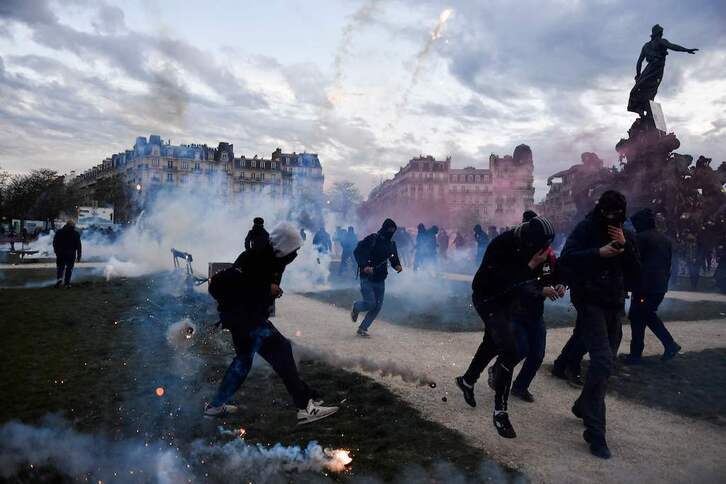 Al final de la décima jornada de movilización social se reprodujeron los disturbios en París.